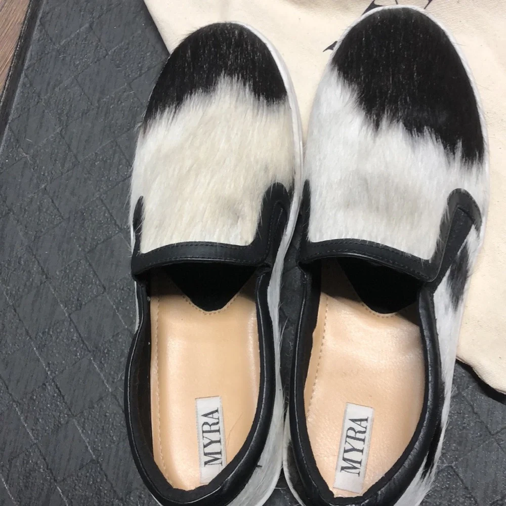 Women’s Size 9 Myra shoe - Picture 2 of 2